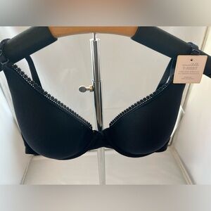 On Gossamer Black Convertible T-Shirt Bra with Lace Trim